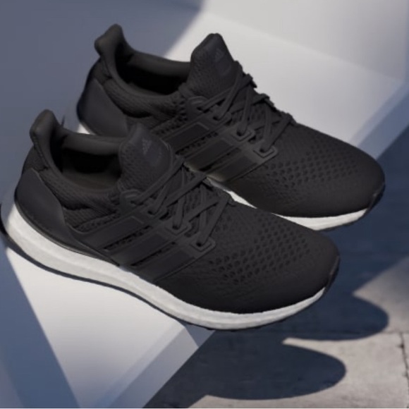 Adidas Ultraboost 1.0 Shoes - Picture 2 of 5